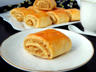 Walnut roll nuts