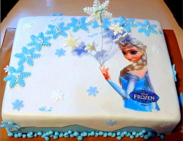 Elsa Cold Heart cake for girls