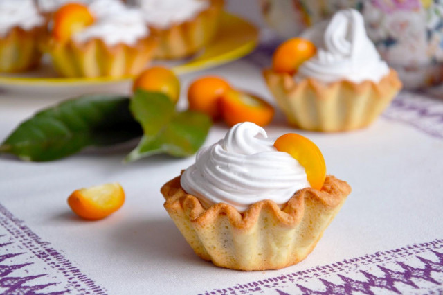 Sand baskets with protein cream