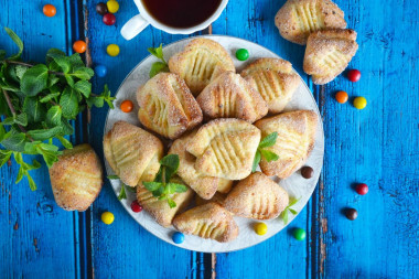 Crow's feet cottage cheese cookies