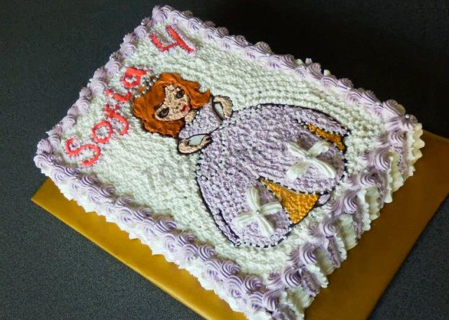Princess Sofia chocolate cake biscuit
