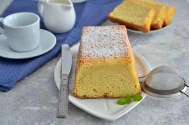 Moist sponge cake