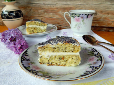 Poppy seed cake with sour cream