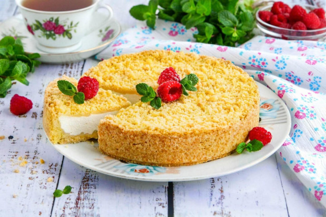 Sprinkle cake with cottage cheese