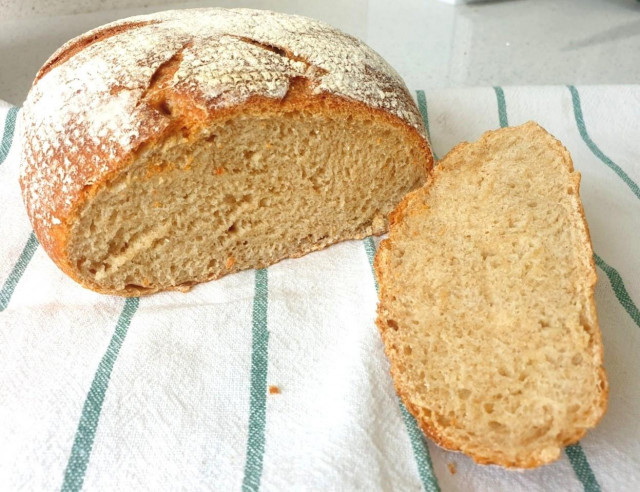 Homemade bread with whole wheat flour in sourdough