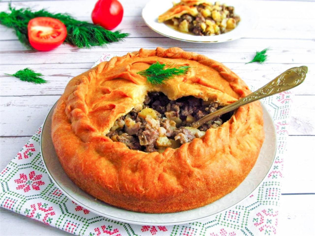Zur Belish Tatar pie