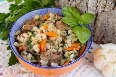 Pearl barley with stew