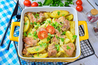 Baked meat with potatoes