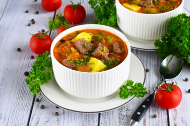 Sauerkraut soup with meat