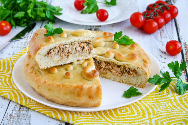 Pie with canned pink salmon