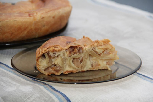 Bulgarian Banitsa pie with cottage cheese filling