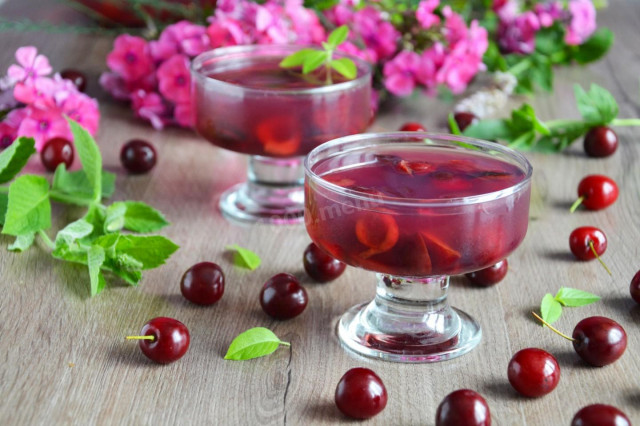 Jelly from cherries