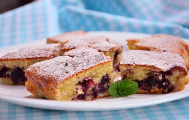 Frozen blueberry pie