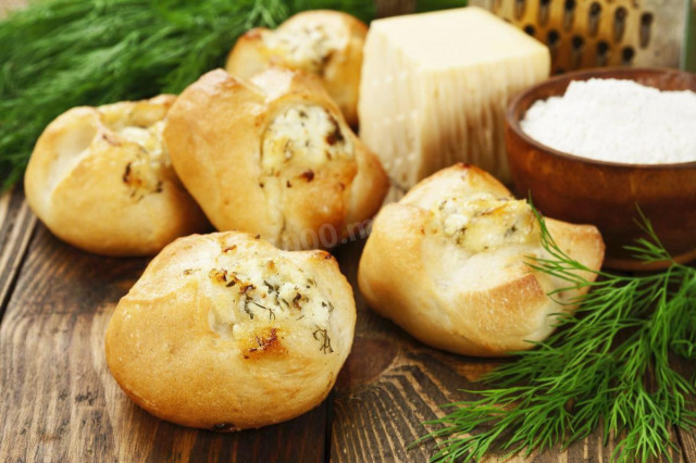 Garlic and herbs buns