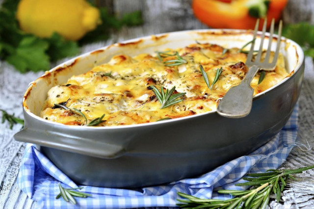 Potato casserole with mushrooms and cheese