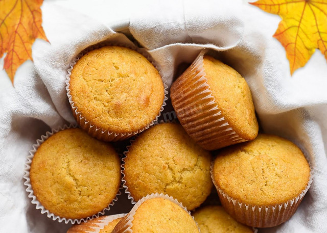 Muffins with boiled condensed milk