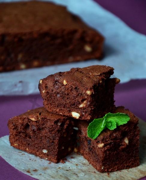 Brownie cake with hazelnuts