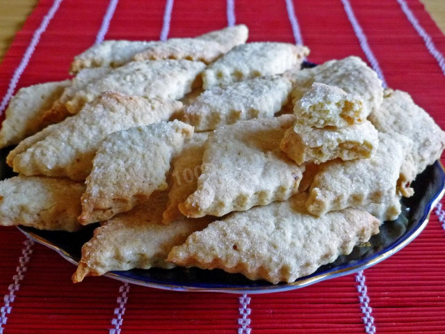 Hasty biscuits on margarine