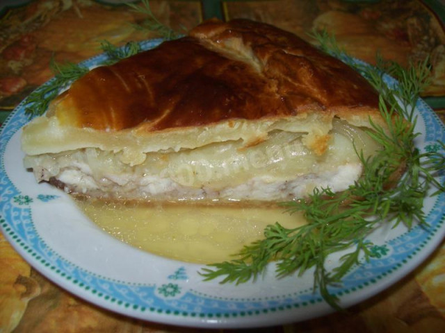 Tatar pie with meat and potatoes