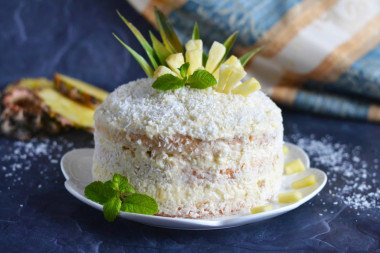 Pina Colada cake with pineapple