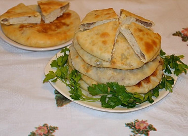 Khachapuri with meat