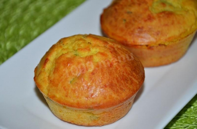 Vegetable muffins with cheese