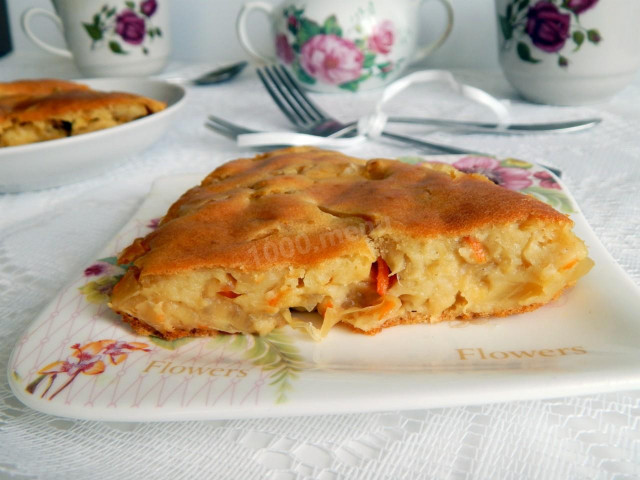 Cabbage pie without eggs