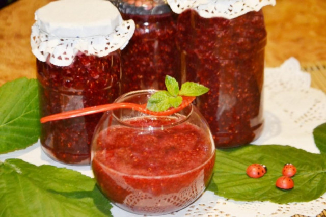 Raspberries with sugar boiled for winter