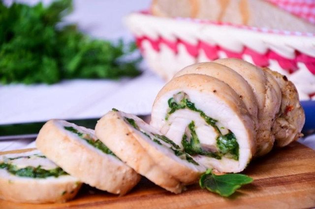 Chicken roll with spinach