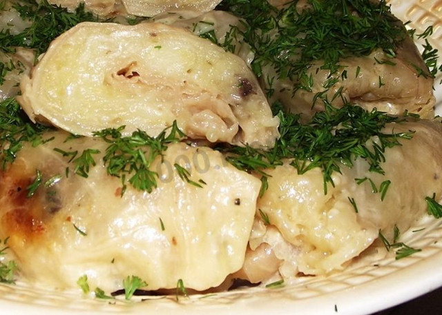 Cabbage rolls with potatoes
