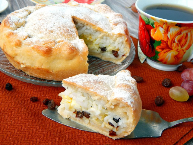 Sweet Gubadia with rice and raisins