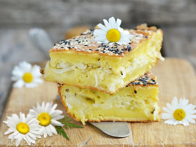 Cabbage pie on kefir with mayonnaise