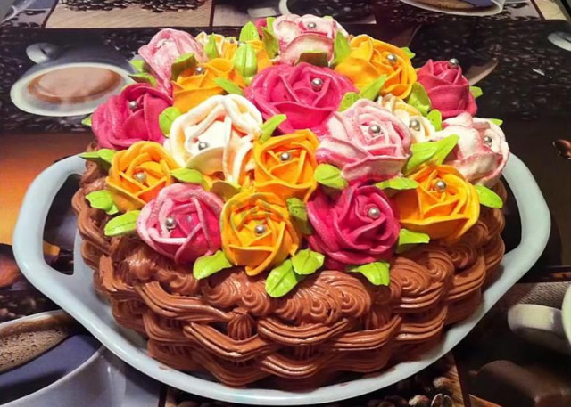 Cake Basket with flowers
