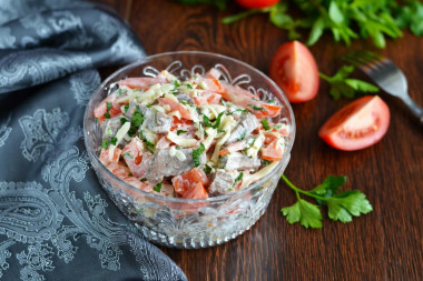 Hussar salad with tomatoes and beef