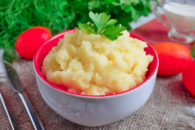 Mashed potatoes with cheese