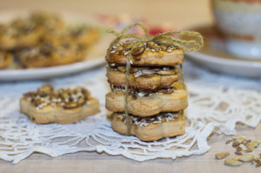 Cookies with sesame seeds and sesame seeds