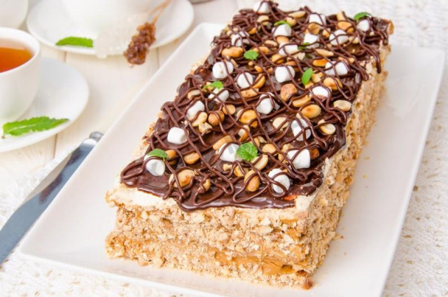 Shortbread Air Snickers cake