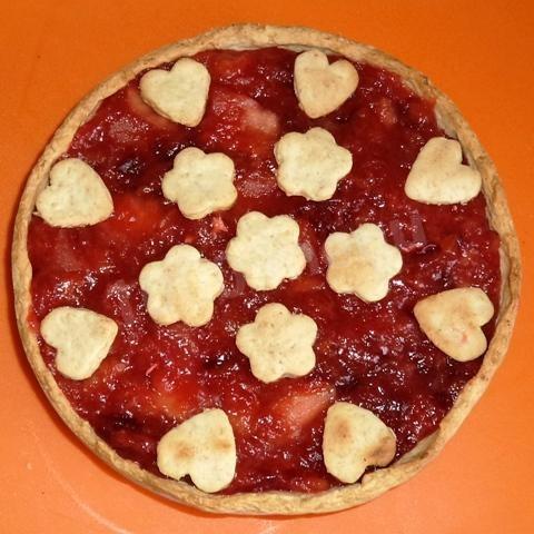 Pie with apples and plums