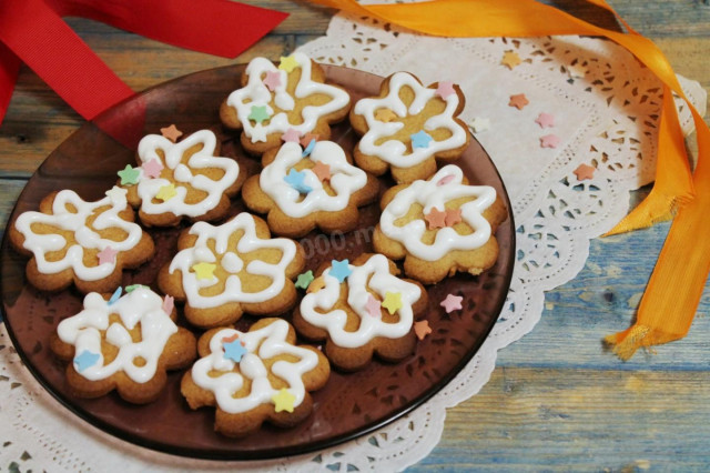 New Year gingerbread cakes