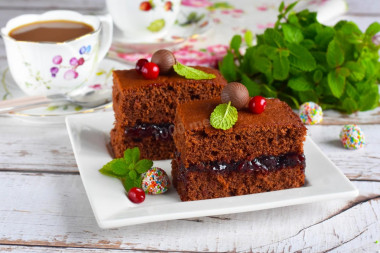 Honey chocolate cakes with lemon and berry jam