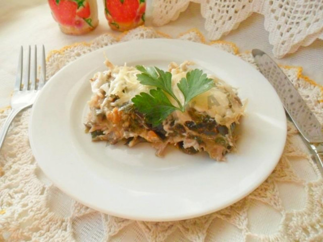 Chicken fillet casserole with eggplant and cheese