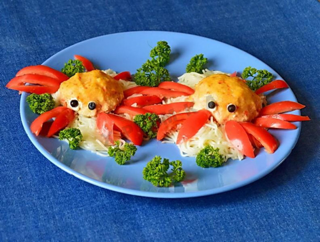 Baby chicken cutlets in the form of crabs