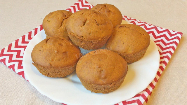 Pumpkin muffins with walnuts