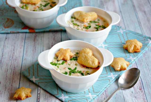 Chicken soup with puff pastry hearts