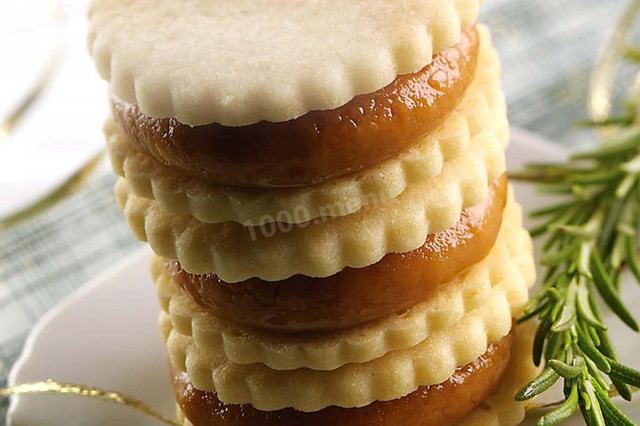Vanilla cookies made of condensed milk and sour cream with baking powder
