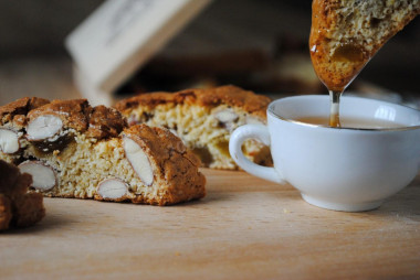 Biscotti Italian Cookies with almonds