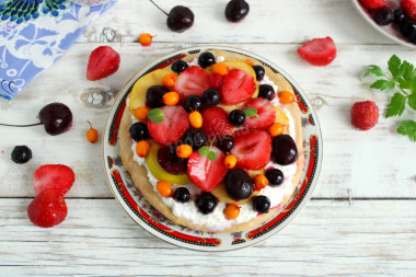 Dessert with fruit and cottage cheese on a flatbread