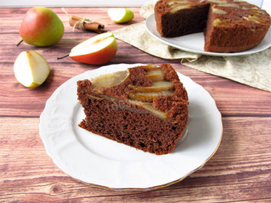 Chocolate charlotte with pears