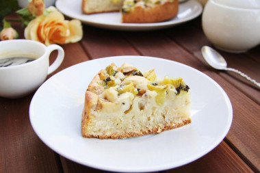 Kiwi and banana pie