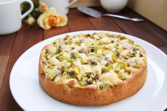 Kiwi and banana pie